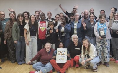 Fröhliche 20 Jahr Feier
